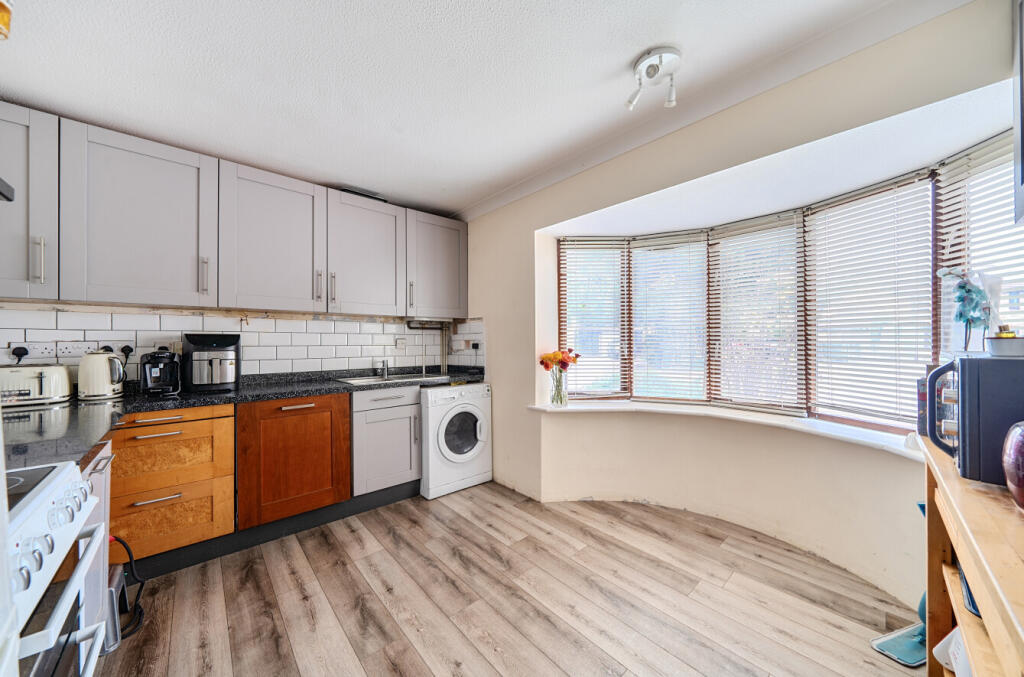 1358185-13-68d683...