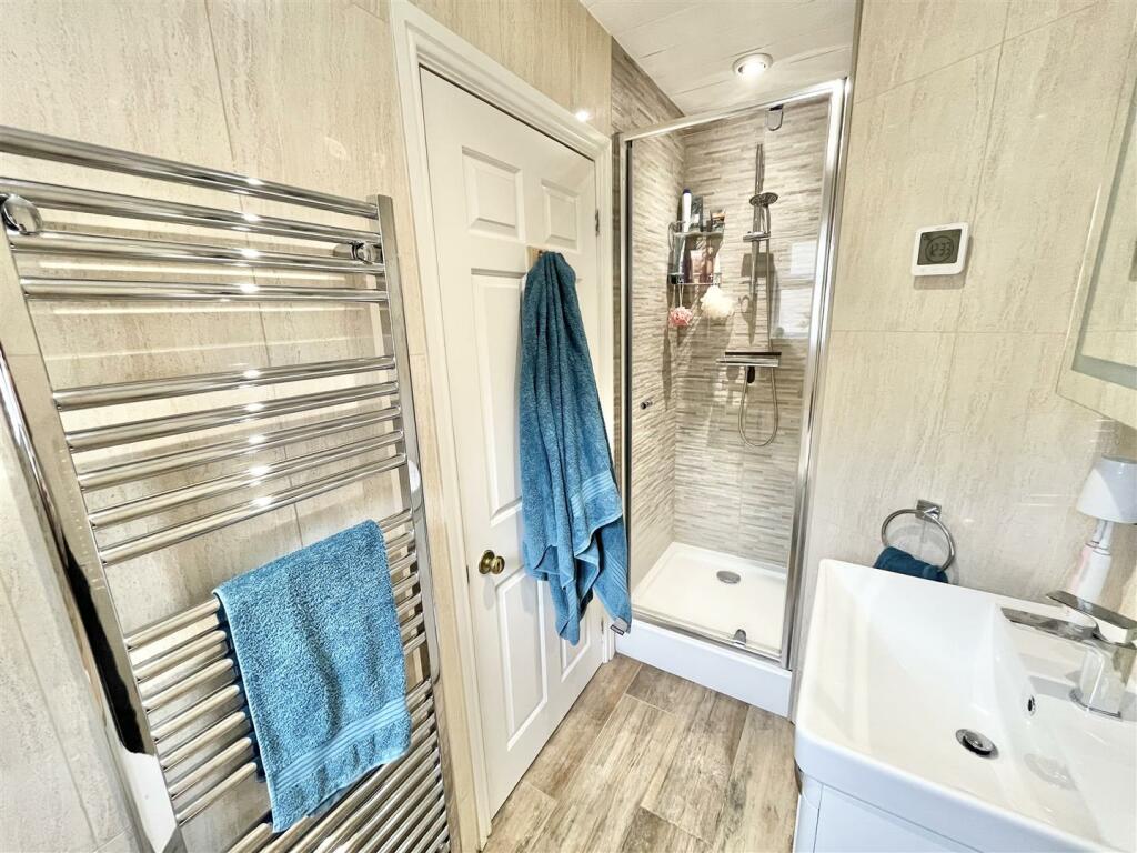 Master En-Suite