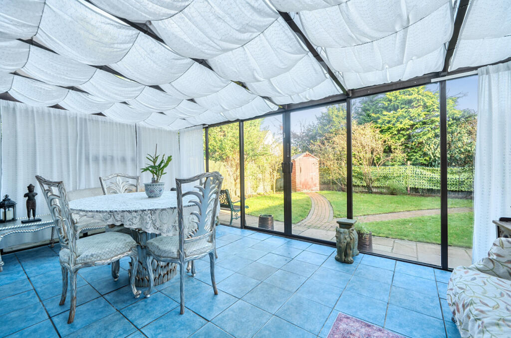 1388253-28-693981...