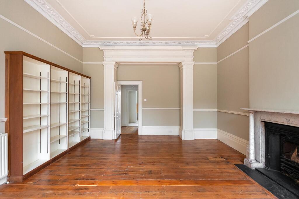 G2F5CPCN - Reception A.jpg