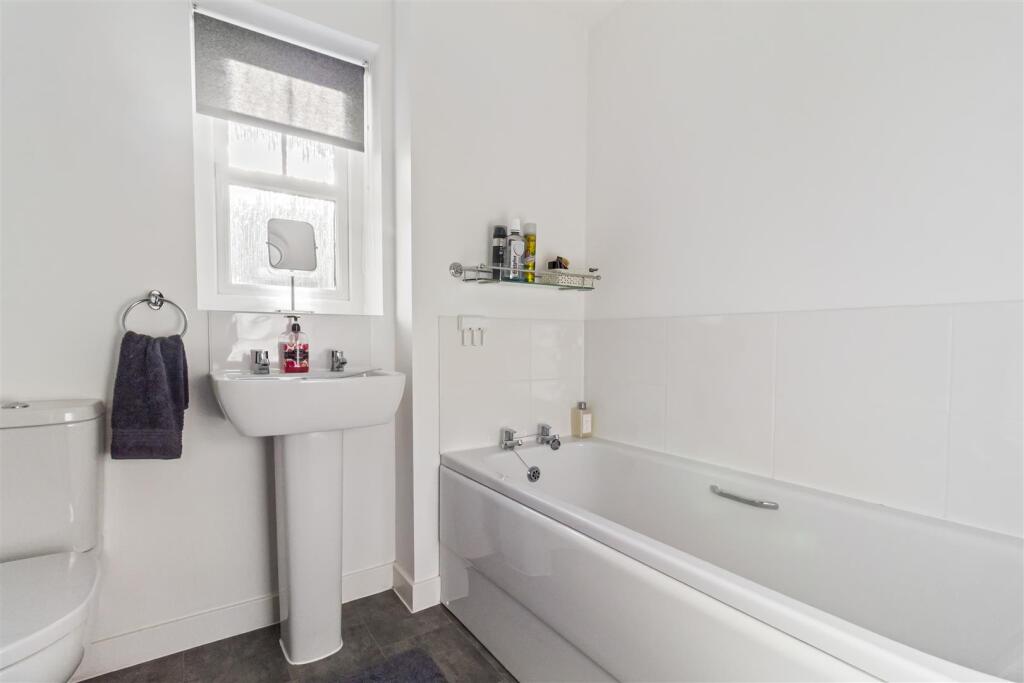 2 Matheson Place-009.JPG