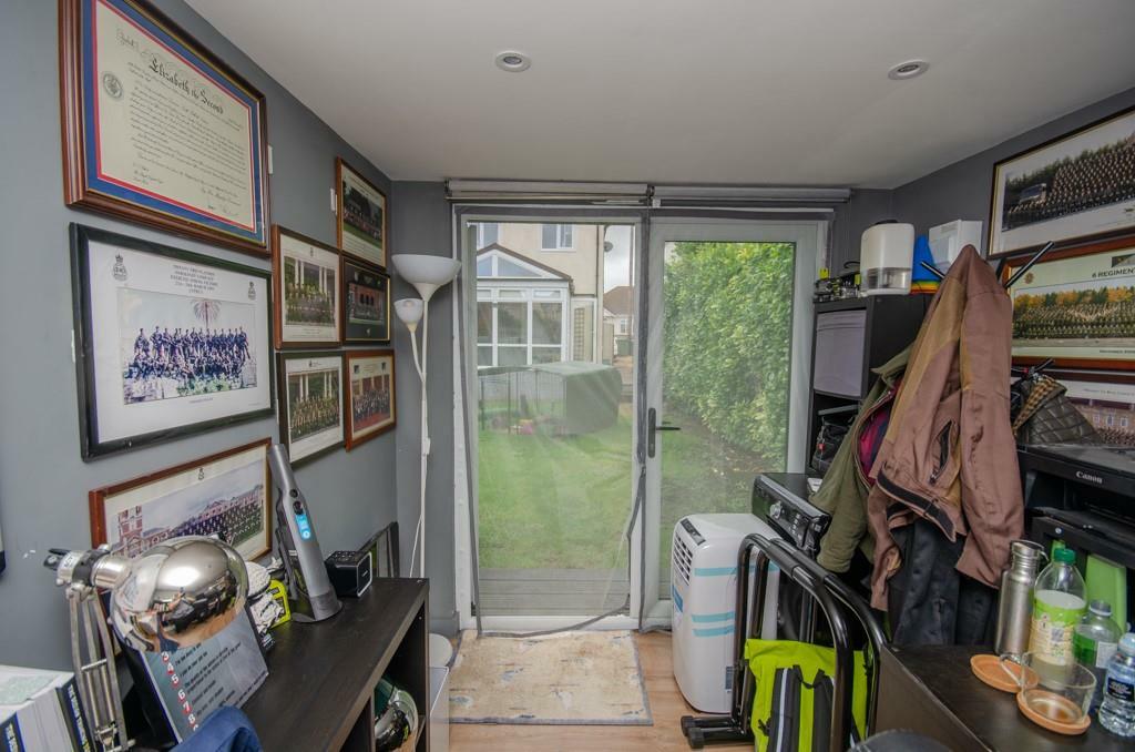 Home office pic 2.jpg