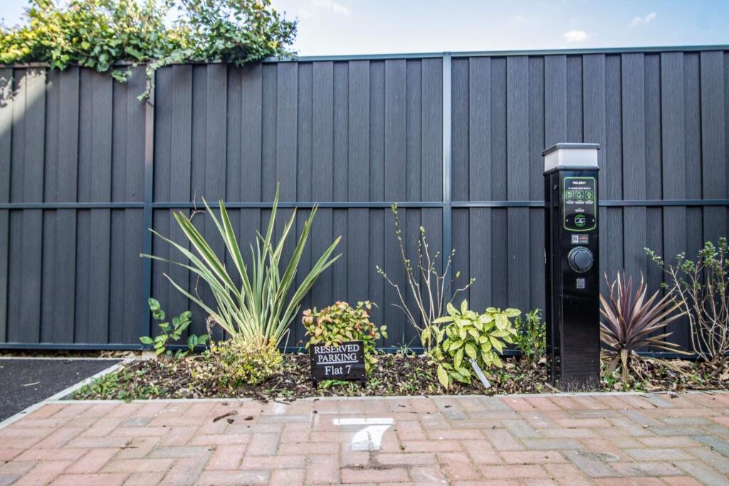 Apartment 7, Saddler Court [EV Charger and Private