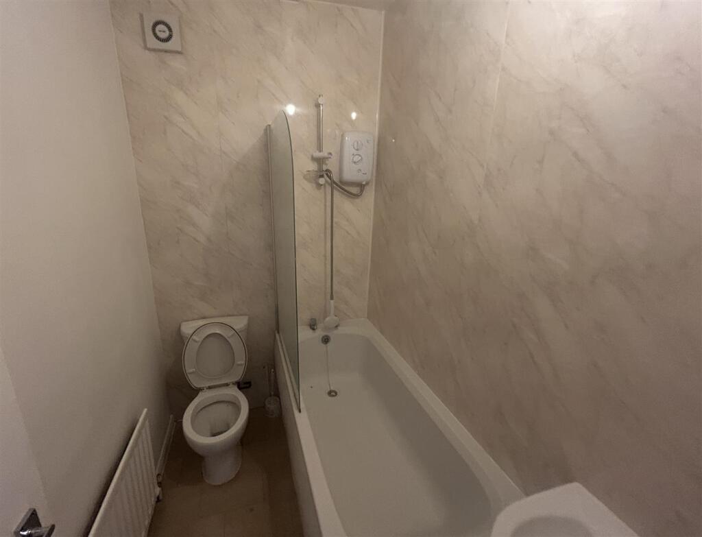bathroom.jpeg