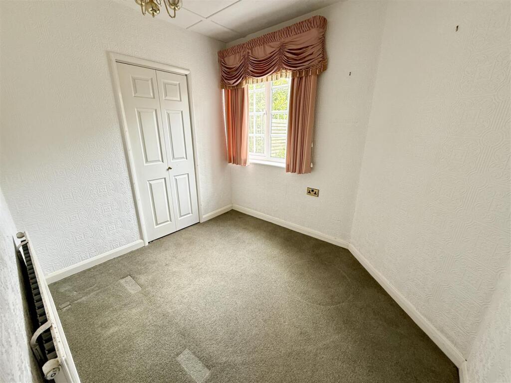 ground floor bedroom / study