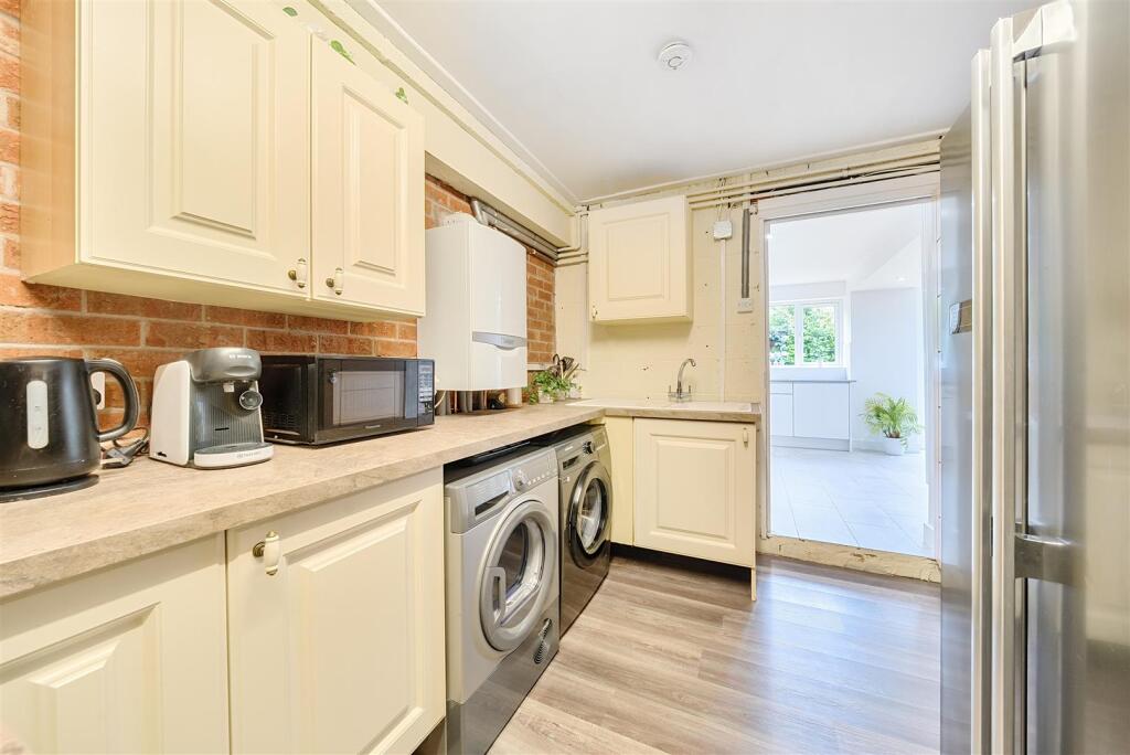 13 Keats, Galley Common