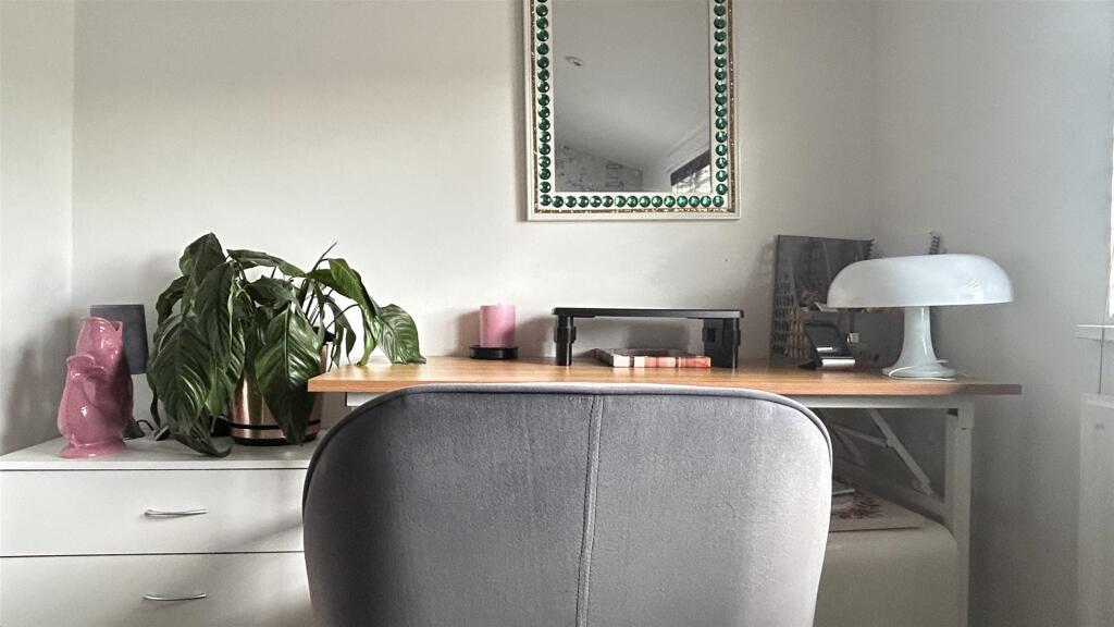 Dressing Room Lifestyle