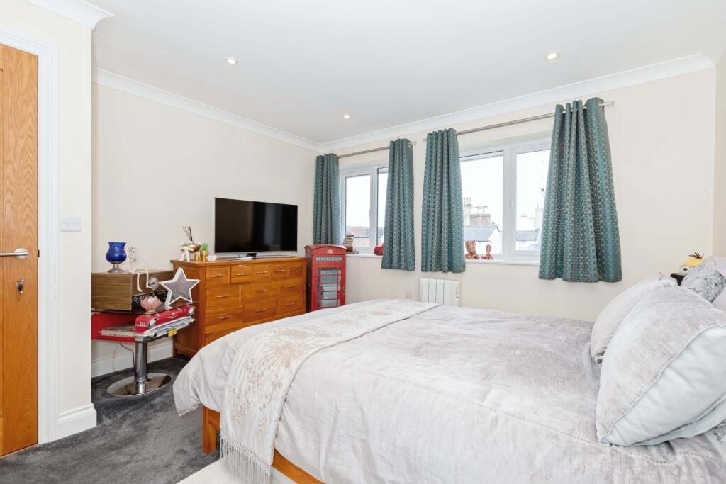 Pier Road_12