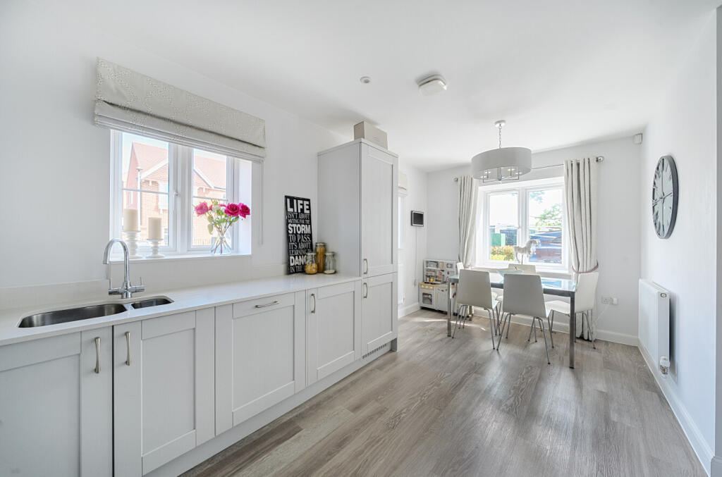 8-681b9d4d8020e-1...