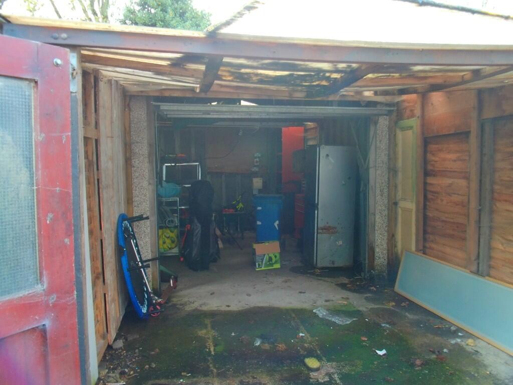 Garage-Outbuilding