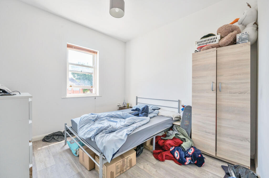 1300512-2-6852c78...