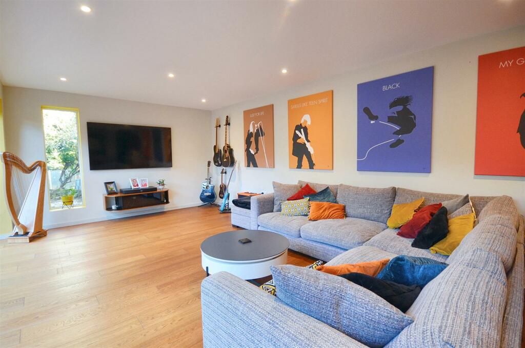 Sitting Area