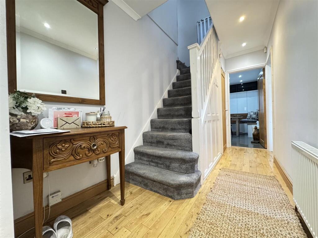 IMG_7999 (Large).JPG