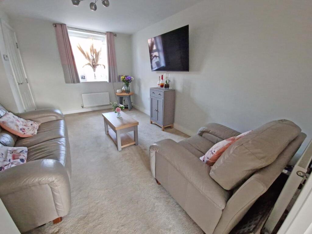 Lounge2.jpg