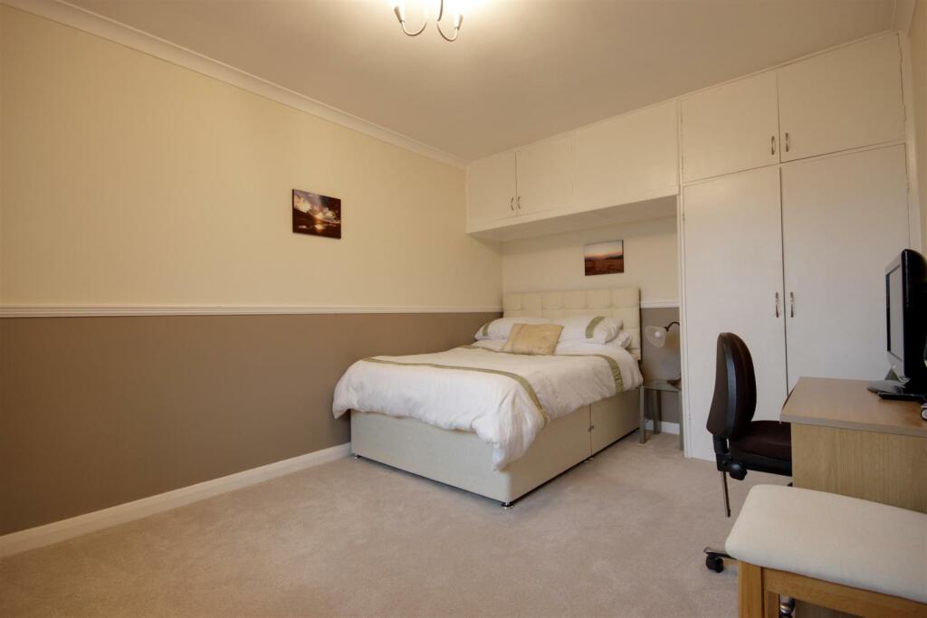 BEDROOM 3 (FRONT)
