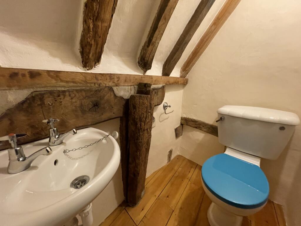 Upstairs WC T202511131743.jpeg