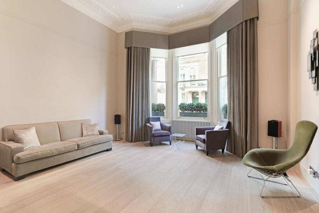 02. Living Room
