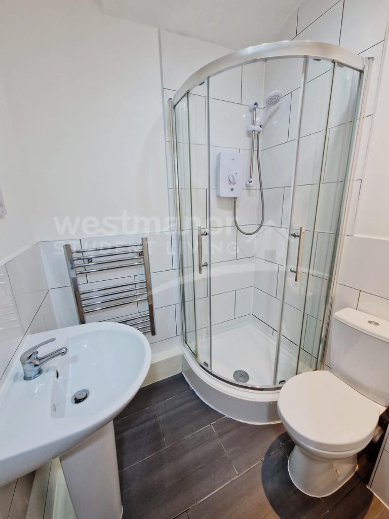 FLAT 12