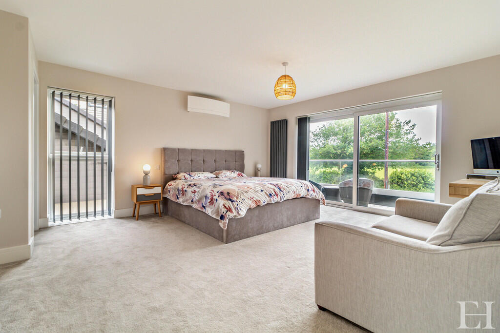 8598904-interiorW...