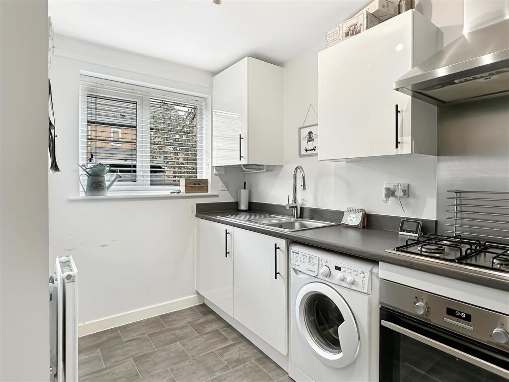 Kitchen (2)