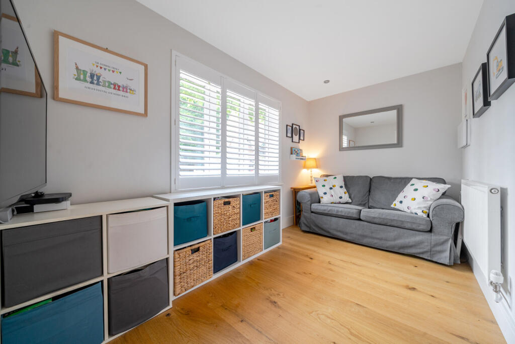 1316803-6-685d32b...