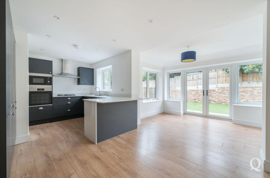 30aa4208-9958-470...