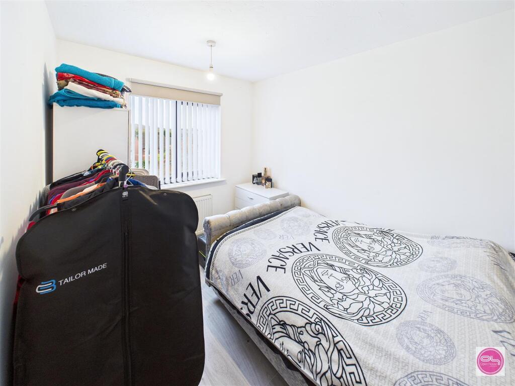 Pine Walk, Castle Gresley (25).jpg