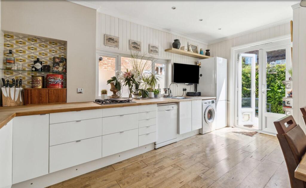 Oxford Gardens, W4 - FOR SALE