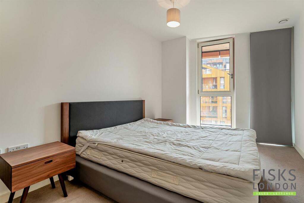 8614845-interior18-800.JPG