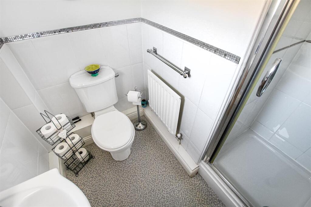 En-Suite Shower Room/WC