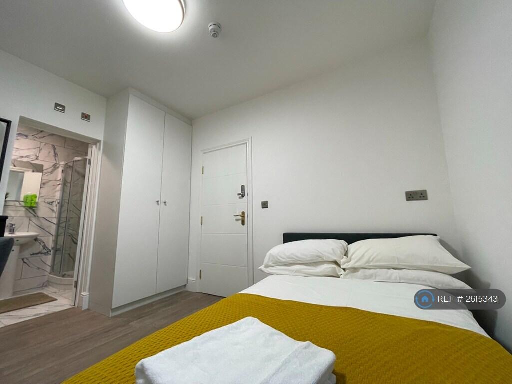 Room 3 