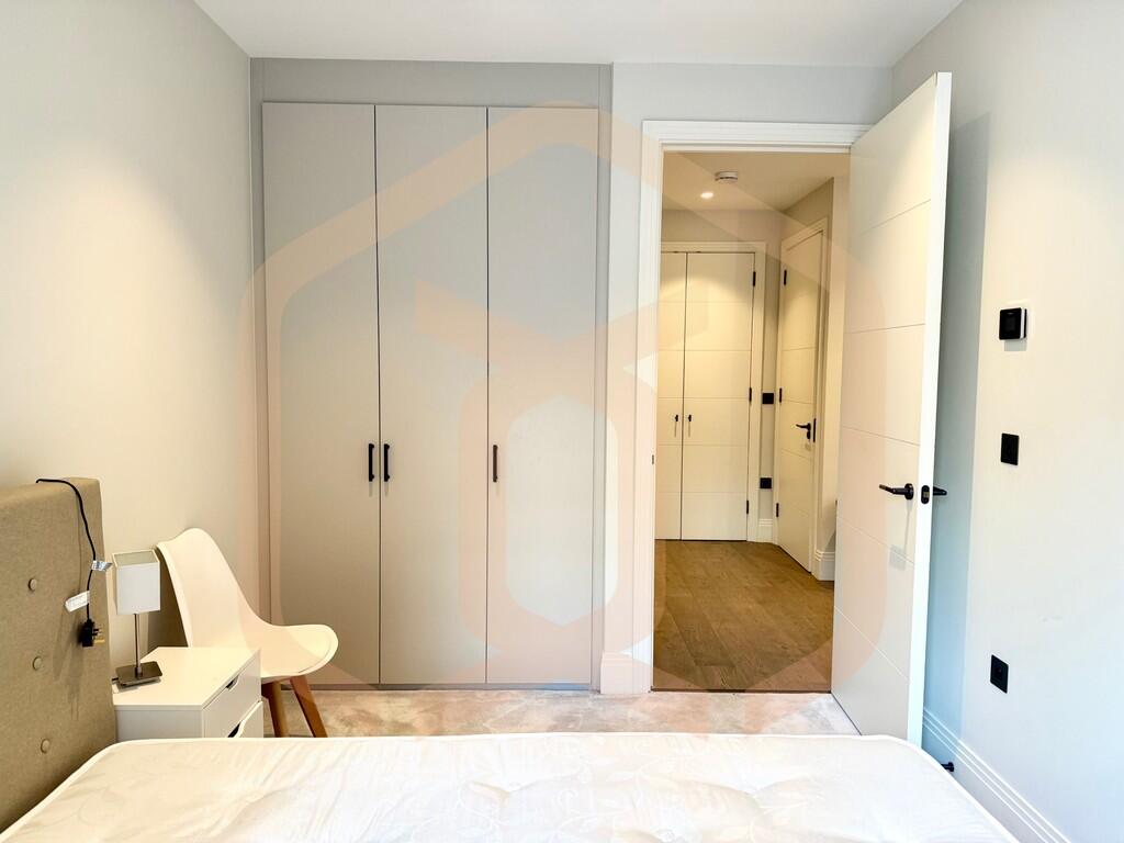 16fee3fa06a125a2b...