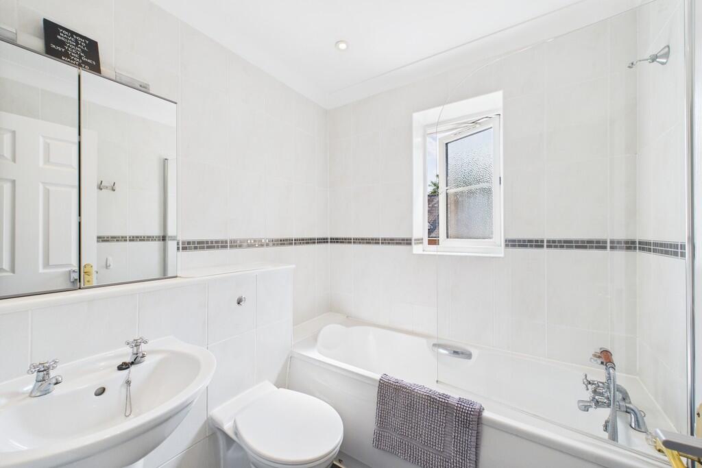 CAM01689G0-PR0474...