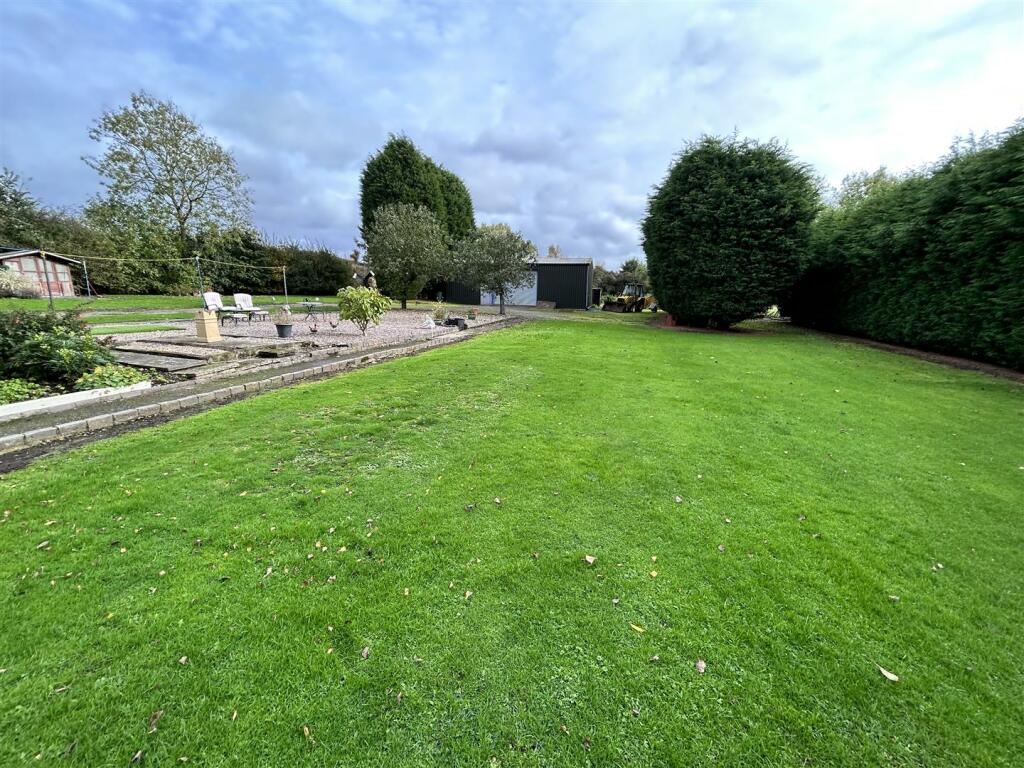 rear of 49 Chapel St, Oakthorpe