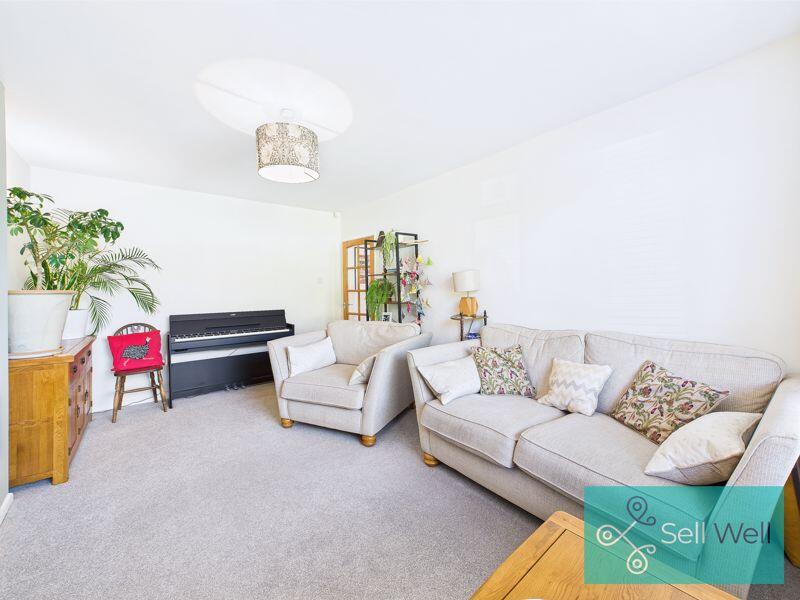Lounge/Fourth Bedroom
