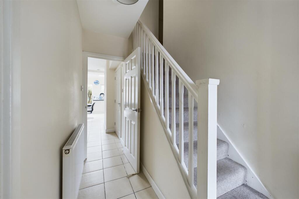 30 Dryleaze Road, Frenchay, Bristol BS16 1HL | Fre