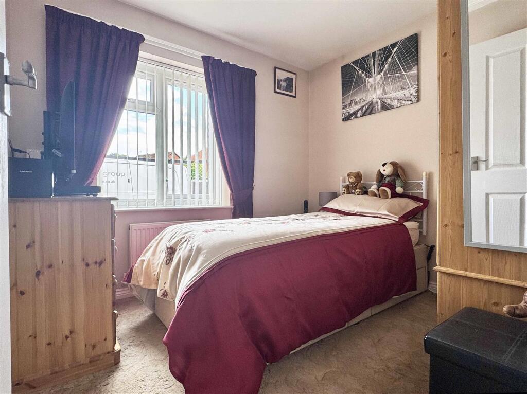 Bedroom 2.jpg