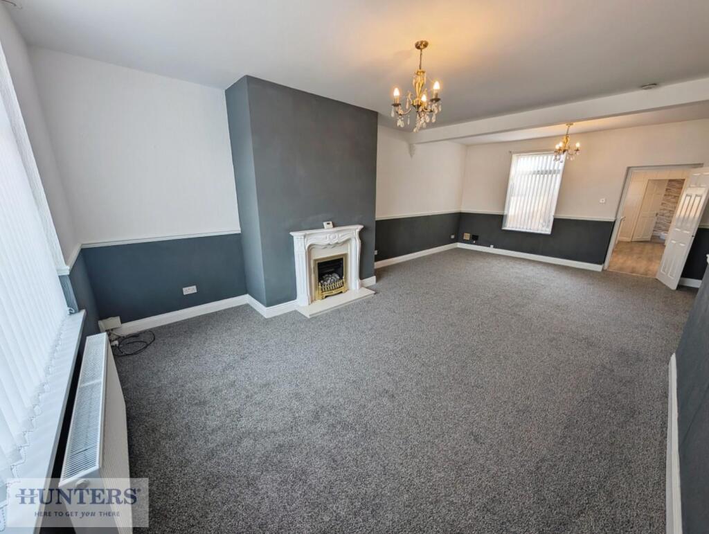 Lounge / Dining Room