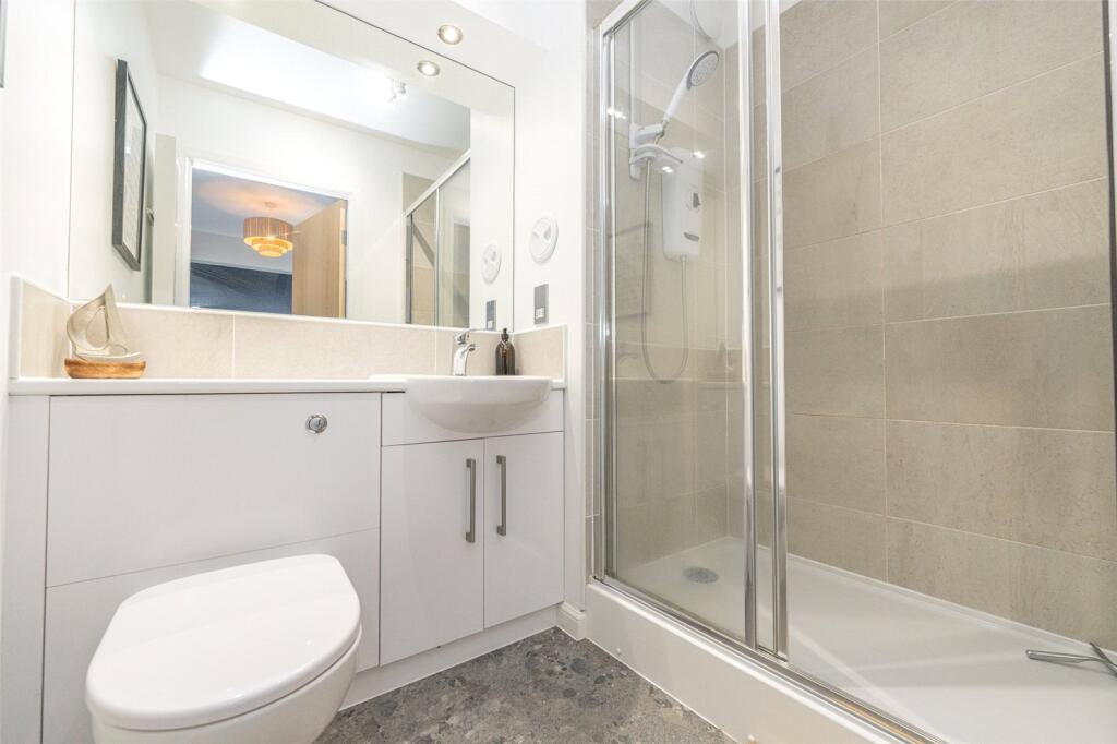 En Suite Shower Room