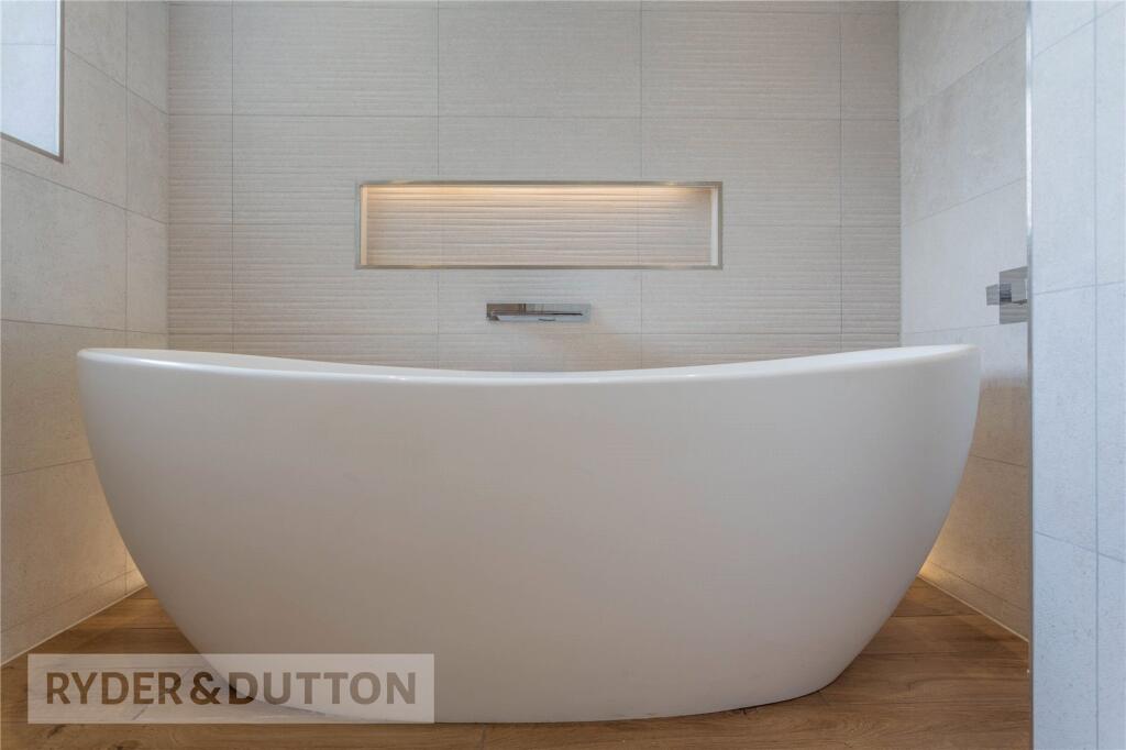 Stylish Bath Tub