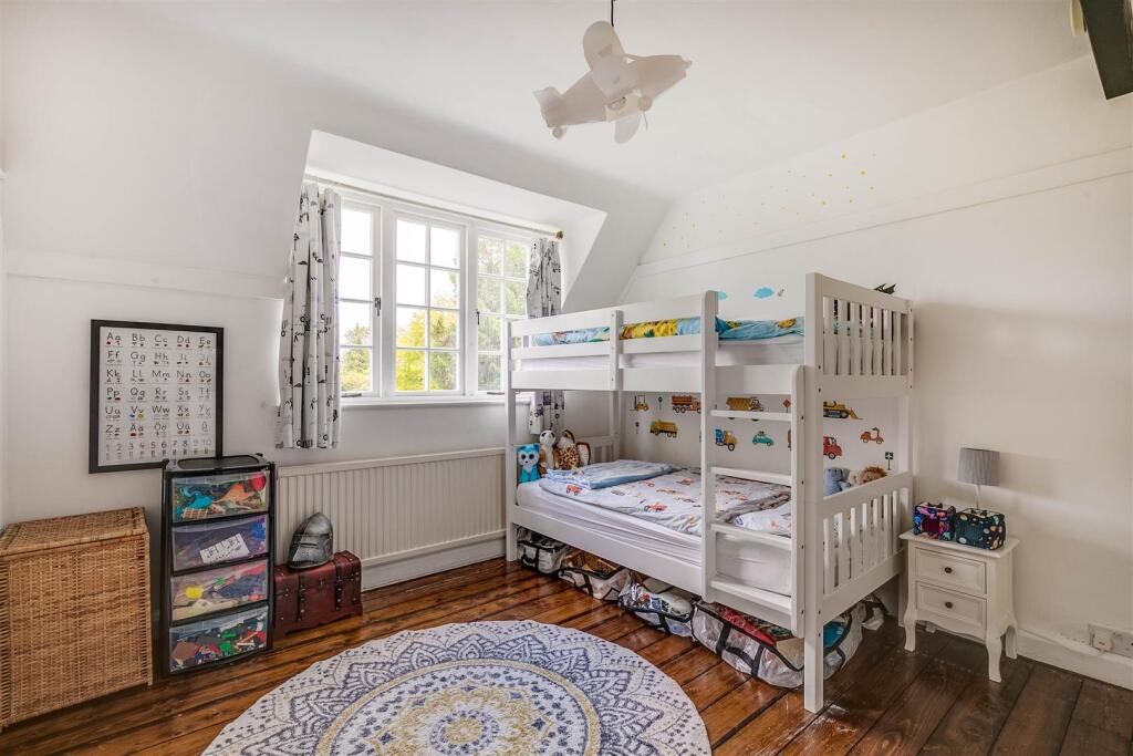 Norton Way South 357-11.jpg