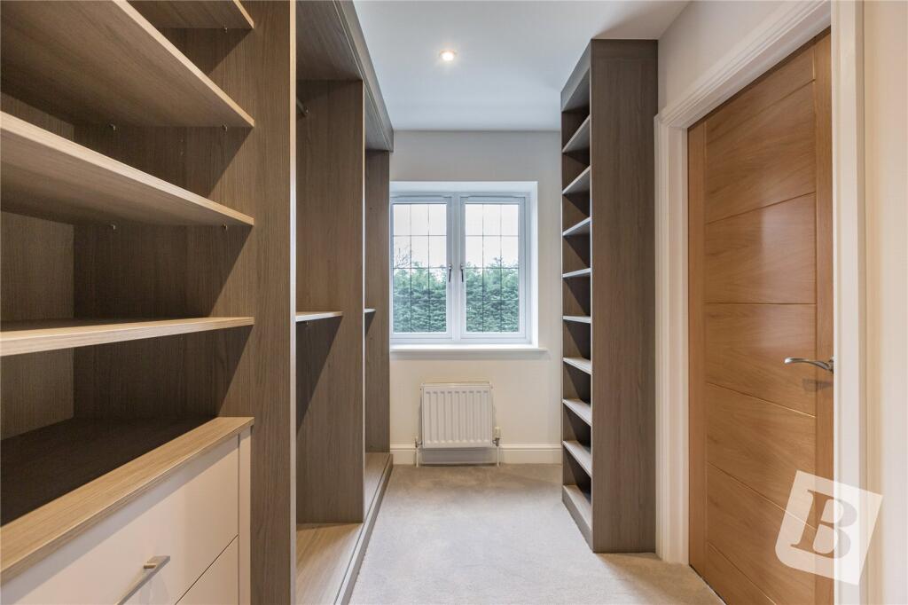 Walk-In Wardrobe