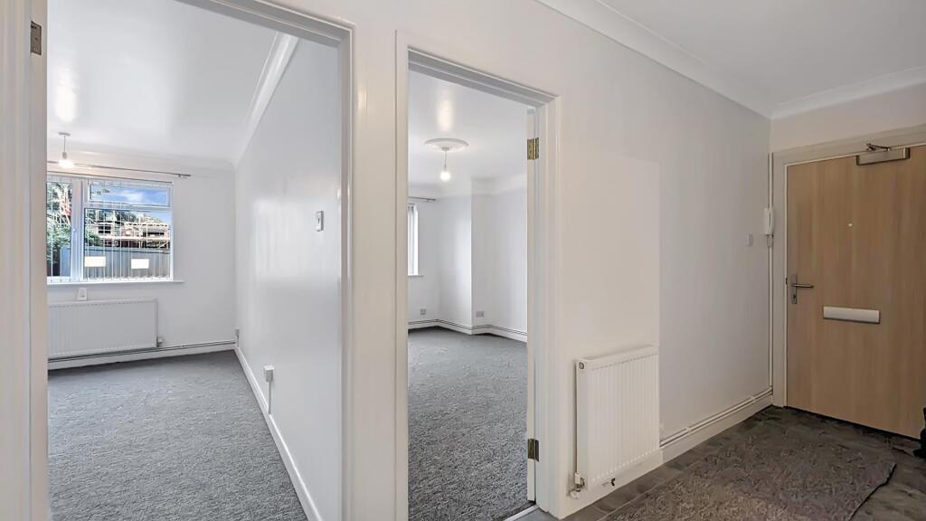 Hallway-2.jpg