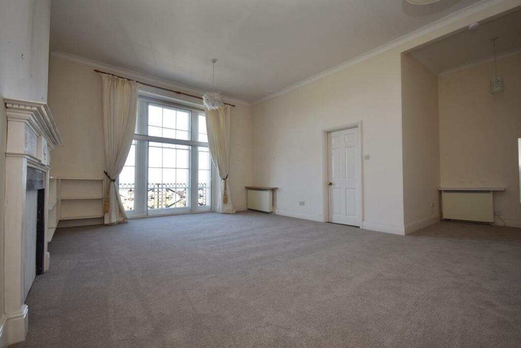 Sitting Room......JPG