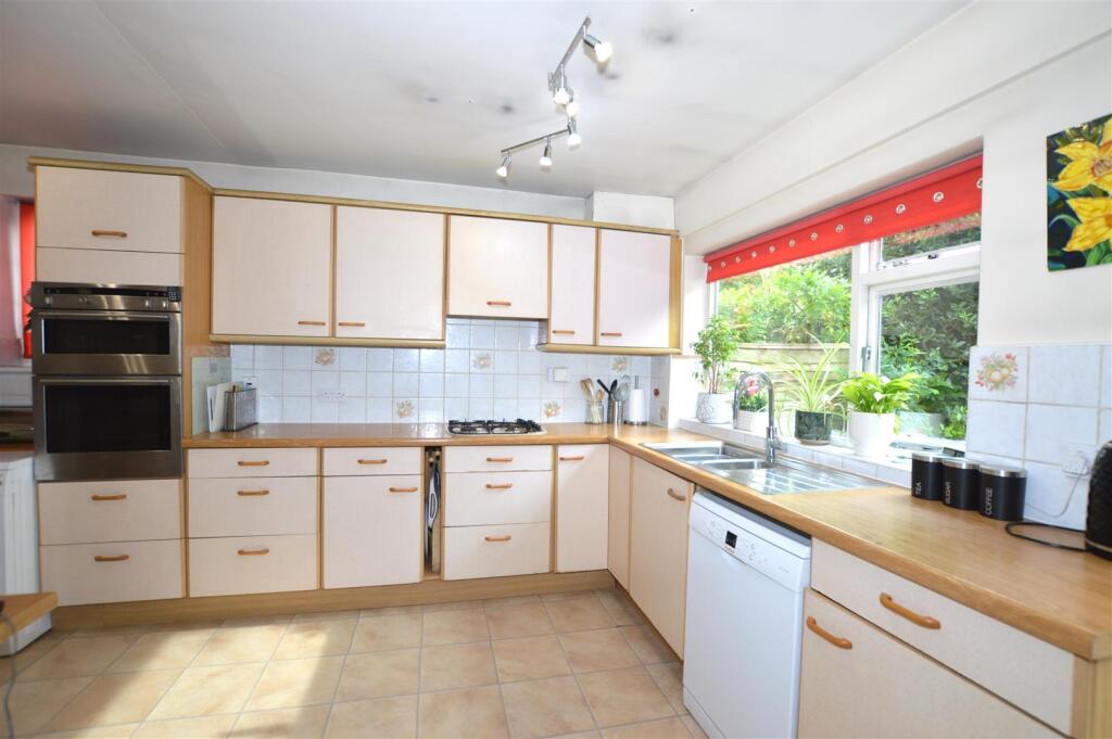 13 Cypress Avenue kitchen c.JPG