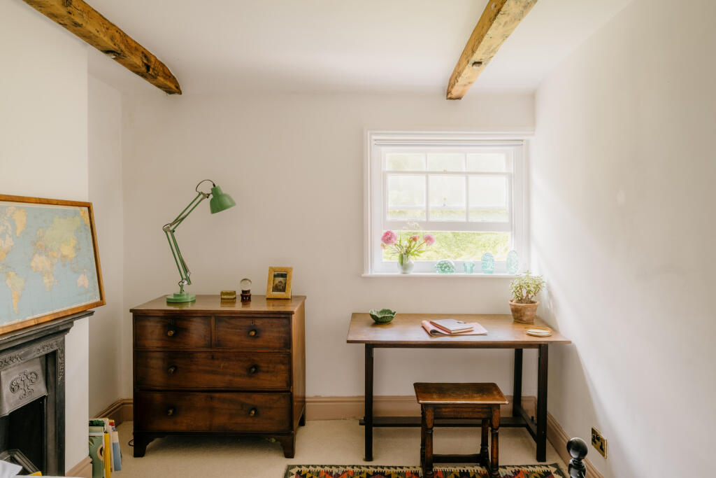 Croft-StLeonards-CottageInTheSky-Interior-38