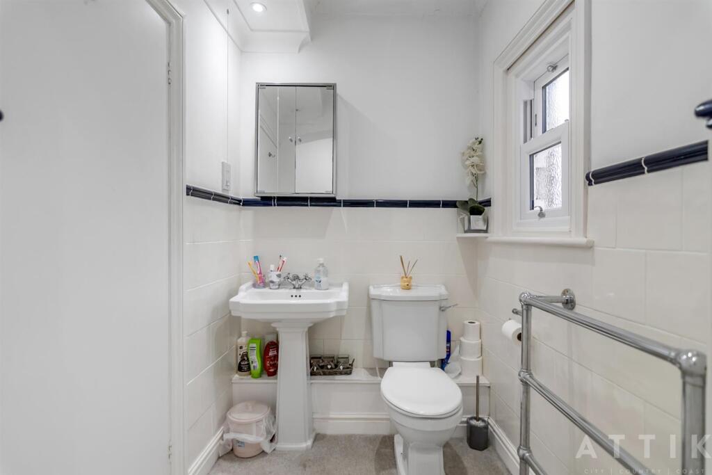 Attik 5, Stradbroke Road Gorleston, NR31 7AQ (19).