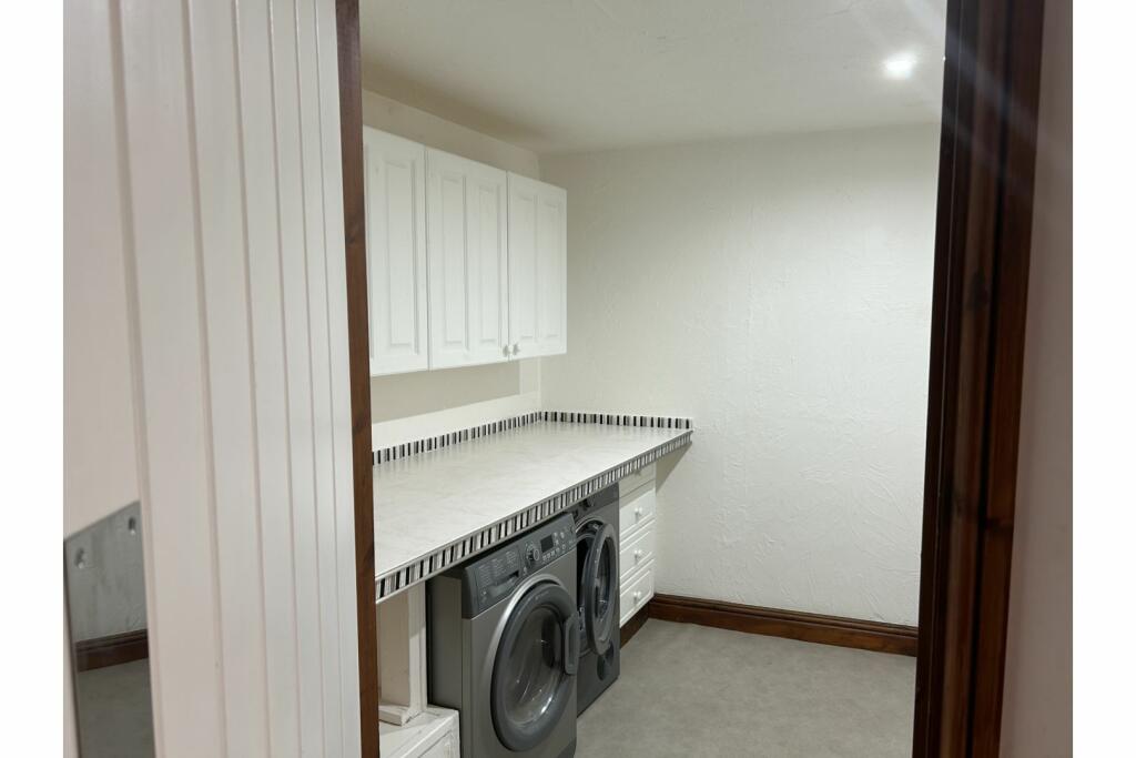 Cottage Utility Room