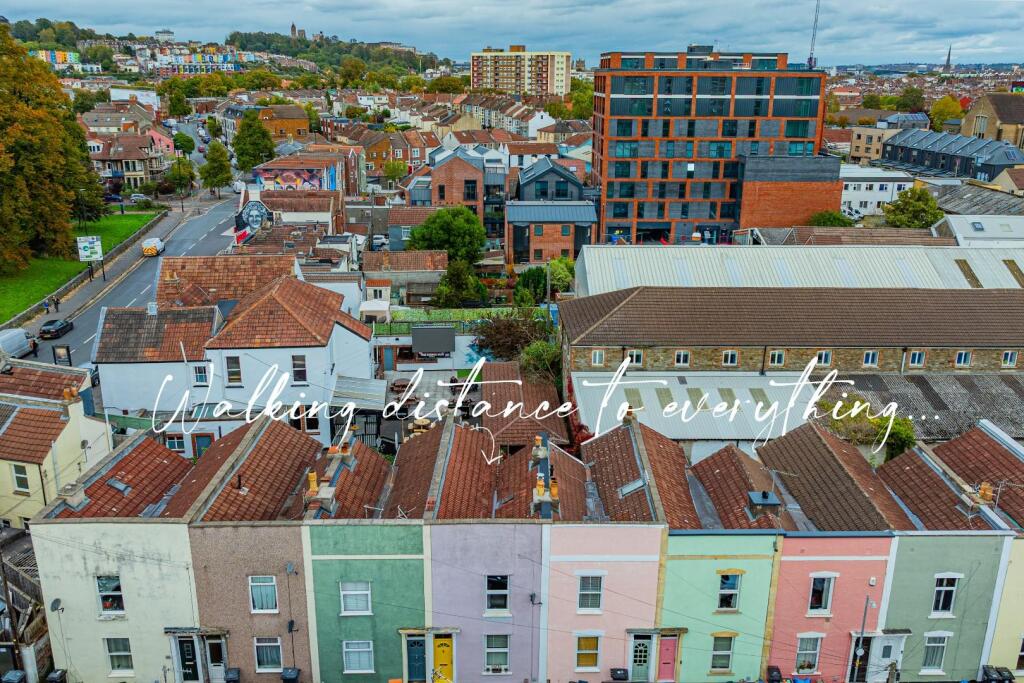 Location shot for wells street.jpg