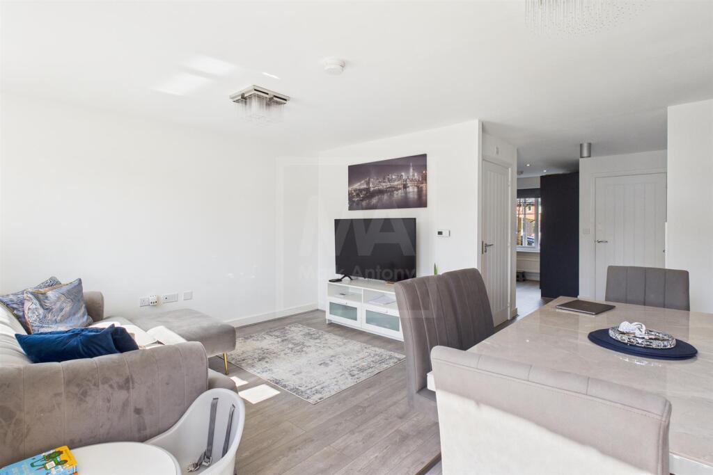 Dining / Family Room